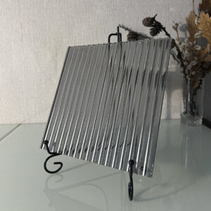 Фото 2 стекло декоративное MORU серое напыление 6 мм